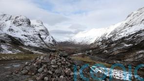 Missing walker writes name in snow to aid mountain rescue teams