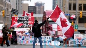 Police move in on protesters at key US-Canada border crossing
