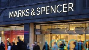 M&S increases minimum pay to &pound;10 an hour