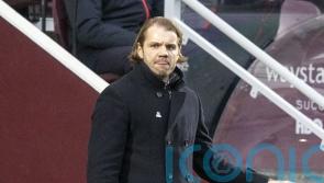 Robbie Neilson urges Hearts to ‘stick together’ after four games without a win