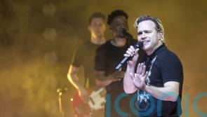 Olly Murs cancels tour after undergoing ‘major’ knee surgery