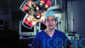 British doctor trains Ukrainian medics in warzone surgery over Zoom