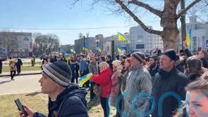 Ukrainians protest on streets of Russian-occupied city of Kherson