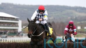 Mullins leaves it late on day one but off the mark with Stattler