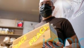 Italian baker makes loaves in Ukrainian colours for refugees