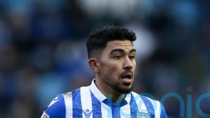 Sheffield Wednesday move into play-off places with come-from-behind victory