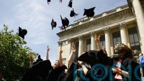 Earnings gap between men and women graduates grows to 125 euro per week