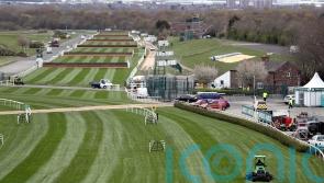 Aintree begin watering with dry day forecast