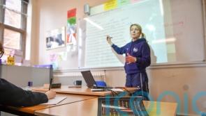 Artificial intelligence may help trainee teachers with assessments – study