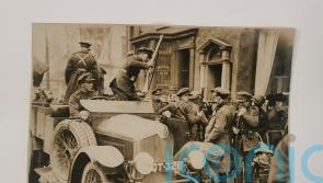 Historic Irish civil war photograph expected to sell for 800 euro