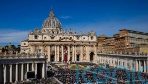 Pope makes Easter plea for Ukraine peace