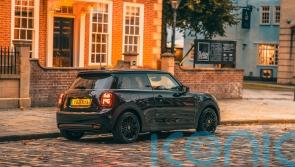 Mini stops production of manual gearbox cars as supply issues tighten