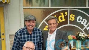 Channel 5 reveals Neighbours stars returning for the soap’s final episode