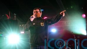 Pub-goers enjoy free drinks around UK and Ireland thanks to musician Paul Heaton