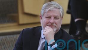 Changing Northern Ireland Protocol increases recession risk – Angus Robertson