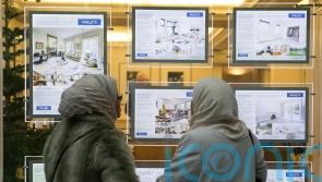 Average house price hits £250,000 but more sellers applying discounts – index