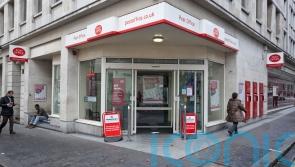 Post Office workers launch fresh strike in pay dispute