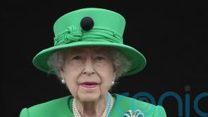 Queen pledges to serve ‘to the best of my ability, supported by my family’