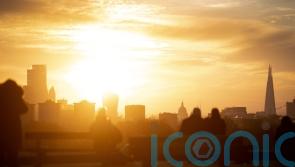 FTSE continues week-long malaise, but falls ease