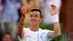 Ryan Peniston marches on to reach Queen’s Club quarter-finals