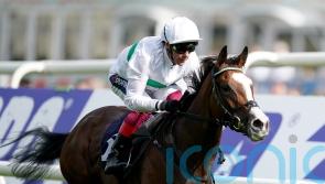 Free Wind lands Lancashire Oaks despite trouble in running