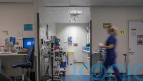 Government urged to announce pay rise for nurses