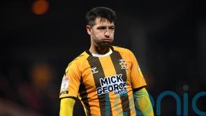 Cambridge begin life without Wes Hoolahan as they take on MK Dons at home