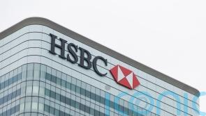 HSBC makes dividend pledge amid break-up pressure
