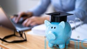 5 things teenagers need to know about managing their money at university