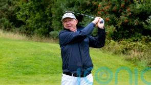 Sir Alex Ferguson hosts golf tournament to raise funds for students