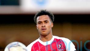 Elliot Bonds absent as Cheltenham host Oxford