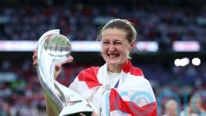 Ellen White says punctured lung from acupuncture accelerated her retirement