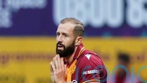 Kevin van Veen treble sends Motherwell into Premier Sports Cup quarter-finals