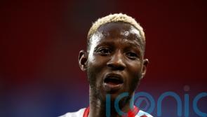 Moussa Djenepo signs new deal with Southampton
