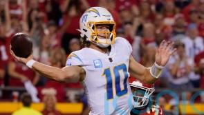 Kansas City Chiefs hold off comeback to defeat Los Angeles Chargers