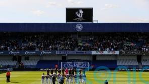 ‘Small section’ of fans fail to observe minute’s silence for Queen