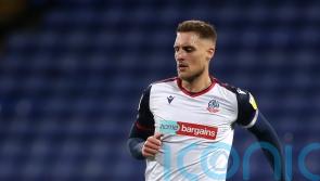 Scunthorpe move off bottom after come-from-behind win over Dorking