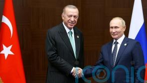 Turkey and Russia to study Putin’s gas hub proposal