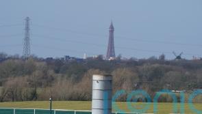 Tory MP tells ministers to &lsquo;hang their heads in shame&rsquo; over fracking row