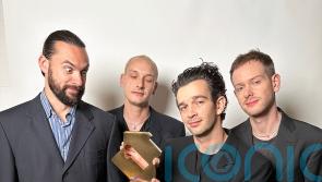 The 1975 score fifth consecutive number one album