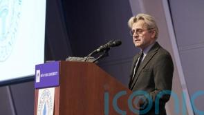 Baryshnikov honours ‘insanely brave’ Putin opponent Navalny