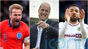 England welcome surprise visitor and Lennon retires – Tuesday’s sporting social