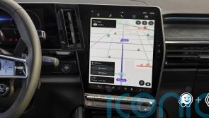 Renault becomes first vehicle manufacturer to put Waze in its cars