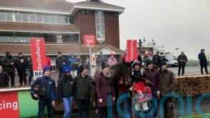 Impervious impresses with cosy Cork triumph
