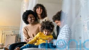 7 family New Year’s resolutions parents and children can make together in 2023