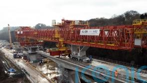 Minister hails ‘extraordinary’ HS2 bridge