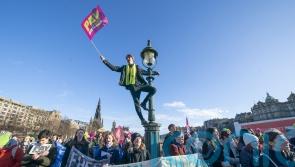 Teachers mark halfway point in strike action with Burns-style poetry recital