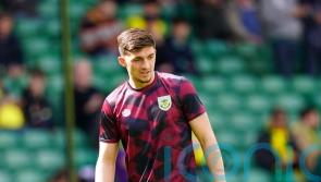 Barnsley leave it late to grab draw with Portsmouth