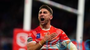 St Helens determined not to let Leeds Rhinos rain on their parade