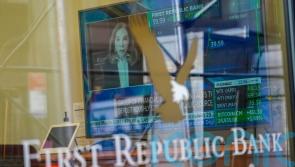 London markets lose earlier gains as jitters return to banking sector
